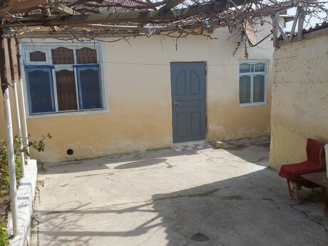3 otaqlı həyət evi/bağ evi - Zığ q. - 85 m²