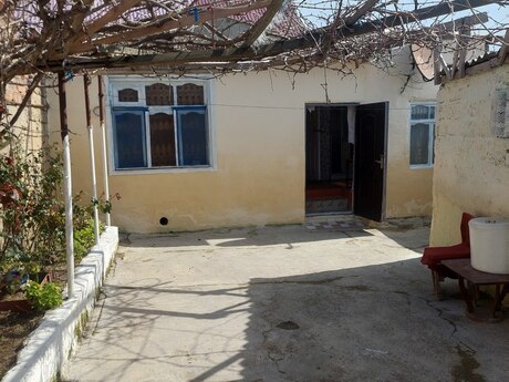 3 otaqlı həyət evi/bağ evi - Zığ q. - 85 m²