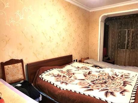 4 otaqlı köhnə tikili - Xalqlar Dostluğu m. - 100 m²