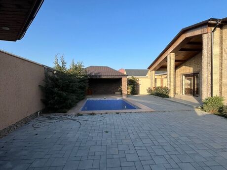 4 otaqlı həyət evi/bağ evi - Mərdəkan q. - 190 m²