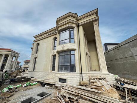 8 otaqlı həyət evi/bağ evi - Sea Breeze q. - 600 m²