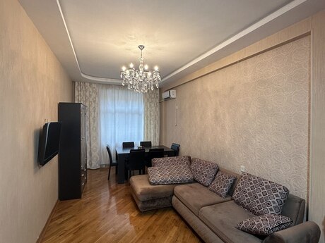 3-комн. новостройка - м. Иншаатчылар - 96 м²