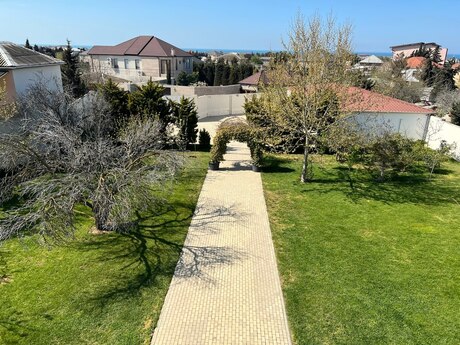 7 otaqlı həyət evi/bağ evi - Bilgəh q. - 500 m²