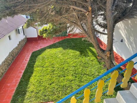 4 otaqlı həyət evi/bağ evi - Şüvəlan q. - 155 m²