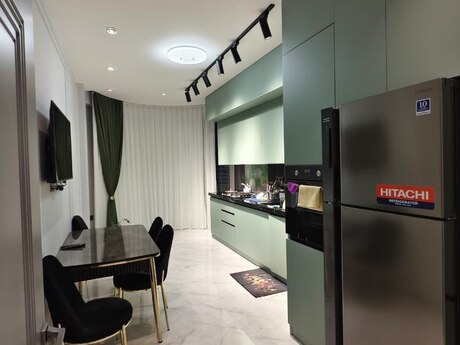 3 otaqlı yeni tikili - Şah İsmayıl Xətai m. - 158 m²