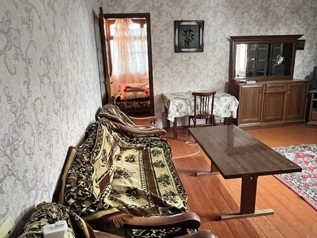 Объявление №5986842 - Баку, пос. Ясамал, 3-комн., 70 м², 4/5 этаж