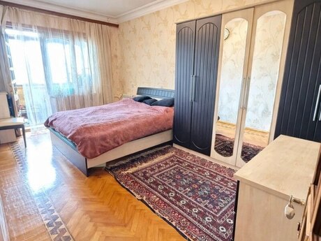 3 otaqlı köhnə tikili - Azadlıq Prospekti m. - 90 m²