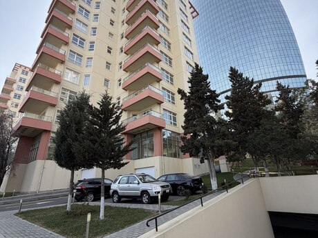 Elan №5987166 - Bakı, İçəri Şəhər m., 4 otaqlı, 214 m², 4/12 mərtəbə