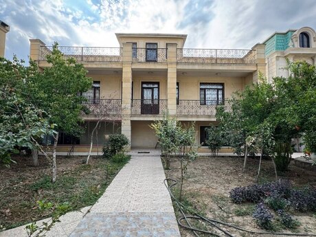 9 otaqlı həyət evi/bağ evi - Badamdar q. - 420 m²