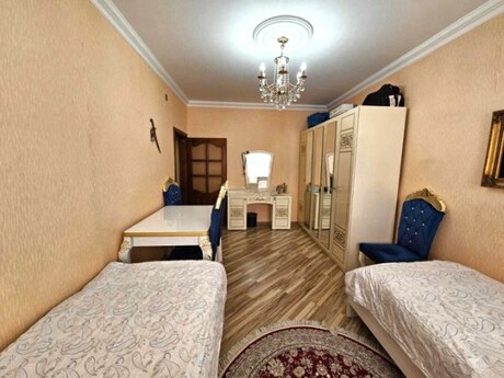 5 otaqlı köhnə tikili - 20 Yanvar m. - 120 m²