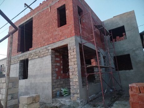 Satılır 7 otaqlı həyət evi/bağ evi 240 m², Savalan q.