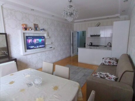 3 otaqlı yeni tikili - İnşaatçılar m. - 70 m²