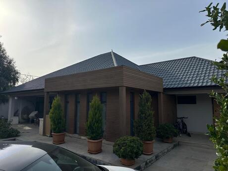 Satılır 4 otaqlı həyət evi/bağ evi 170 m², Binə q.