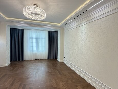 4 otaqlı yeni tikili - Elmlər Akademiyası m. - 181 m²