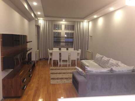 2 otaq · 72 m² · 13/18 mərtəbə, Şah İsmayıl Xətai