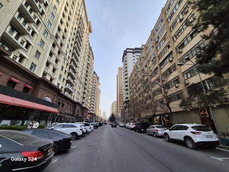 Объявление №5928014 - Баку, м. Элмляр Академиясы, 3-комн., 80 м², 3/9 этаж