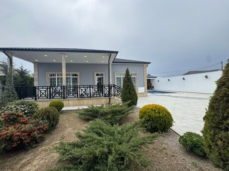 3 otaqlı həyət evi/bağ evi - Mərdəkan q. - 200 m²