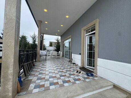 3 otaqlı həyət evi/bağ evi - Mərdəkan q. - 200 m²