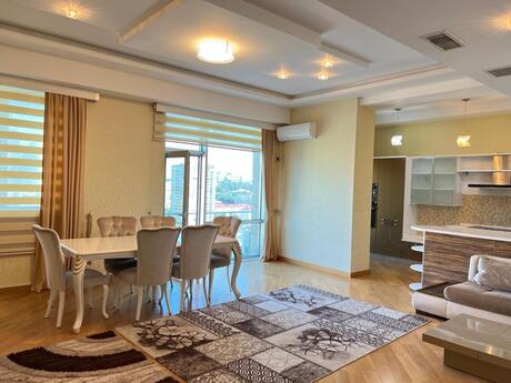 3-room new-build apartment for rent in Altes Plaza, 160 m², 1 500 AZN/mo, photo 4 / 12