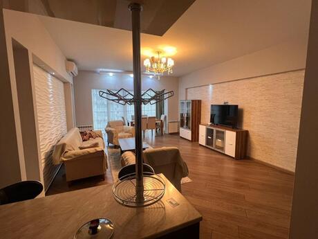 2 otaqlı yeni tikili - Şah İsmayıl Xətai m. - 87 m²