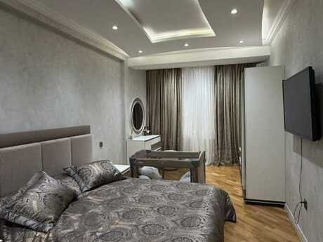 4-комн. новостройка - м. 28 мая - 247 м²