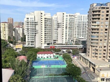 3 otaqlı mənzil, 295 m², Nizami: 1 210 000 ₼ 3
