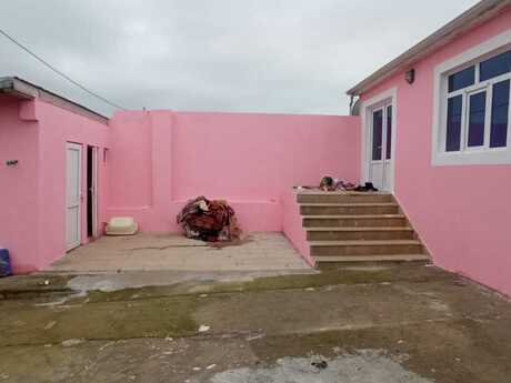 Satılır 5 otaqlı həyət evi/bağ evi 100 m², Qobu q.