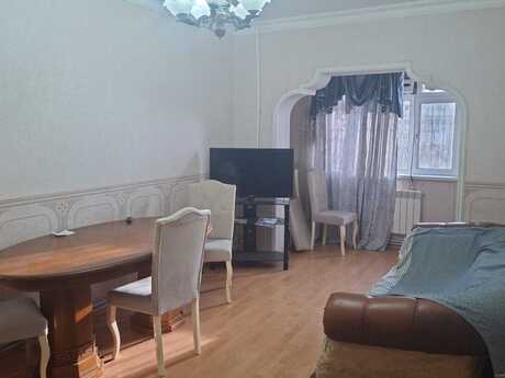 3 otaqlı köhnə tikili - Əhmədli q. - 80 m²