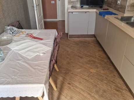 3 otaqlı köhnə tikili - Nizami m. - 150 m²