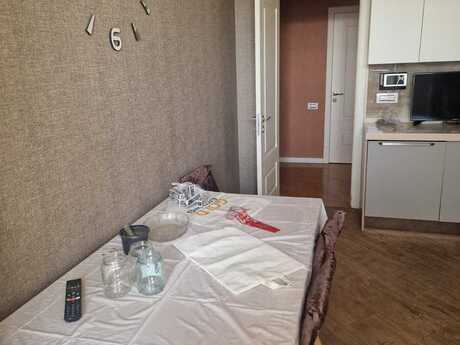 3 otaqlı köhnə tikili - Nizami m. - 150 m²