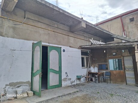 Satılır obyekt 600 m², Binəqədi r.