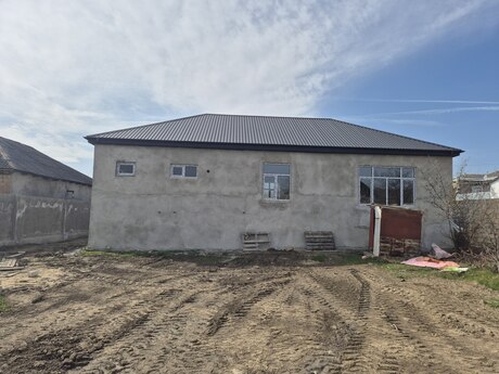 Satılır 3 otaqlı həyət evi/bağ evi 133 m², Quba