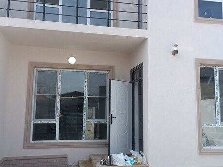4 otaqlı həyət evi/bağ evi - Binə q. - 160 m²