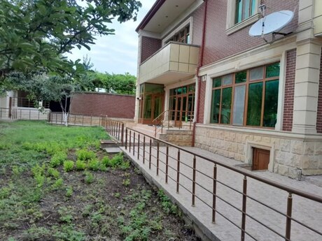 Satılır 7 otaqlı həyət evi/bağ evi 280 m², Şamaxı
