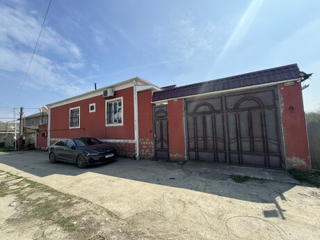 8 otaqlı həyət evi/bağ evi - Xaçmaz - 200 m²