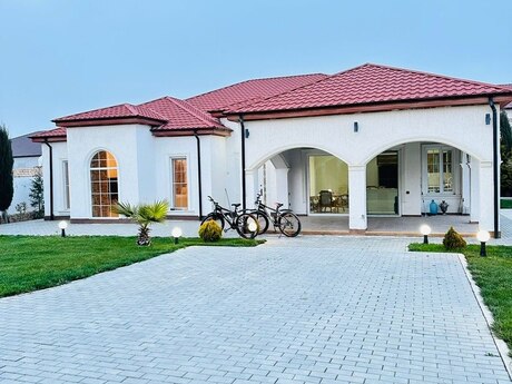 6-комн. дом/дача - пос. Мардакан - 300 м²