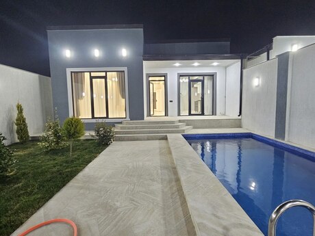 4 otaqlı həyət evi/bağ evi - Şüvəlan q. - 150 m²