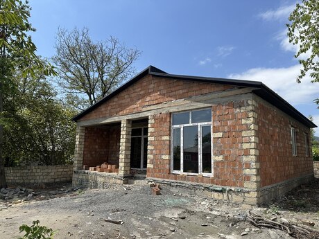 4 otaqlı həyət evi/bağ evi - Qəbələ - 130 m²