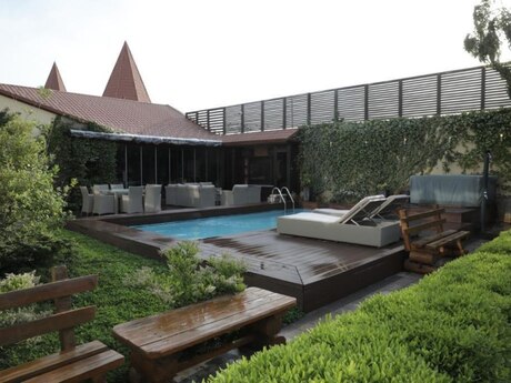 5 otaqlı həyət evi/bağ evi - Şüvəlan q. - 350 m²