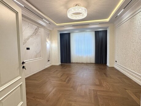 4 otaqlı yeni tikili - İnşaatçılar m. - 181 m²