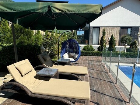 5 otaqlı həyət evi/bağ evi - Şüvəlan q. - 390 m²