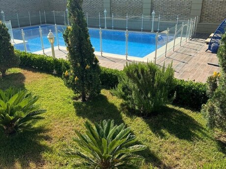 5 otaqlı həyət evi/bağ evi - Şüvəlan q. - 390 m²