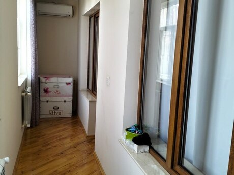 5-комн. вторичка - м. Ахмедлы - 125 м²