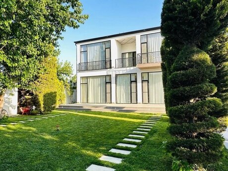 5-комн. дом/дача - пос. Шувеляны - 340 м²