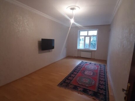 Объявление №5988497 - Баку, м. Ахмедлы, 4-комн., 105 м², 1/9 этаж