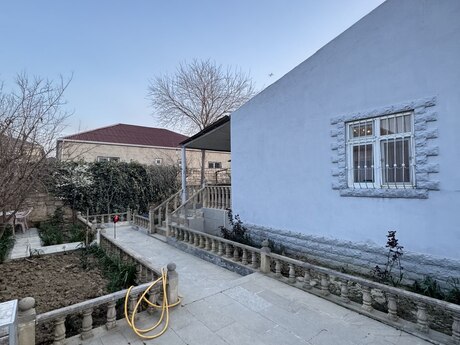 4 otaqlı həyət evi/bağ evi - Hövsan q. - 102 m²