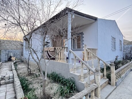 4 otaqlı həyət evi/bağ evi - Hövsan q. - 102 m²
