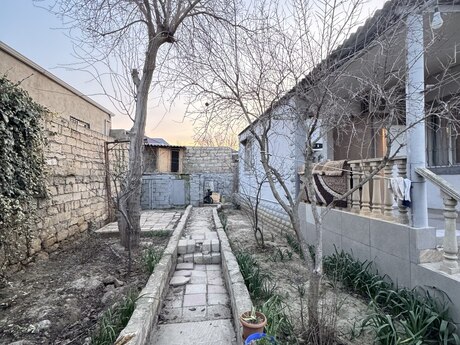 4 otaqlı həyət evi/bağ evi - Hövsan q. - 102 m²