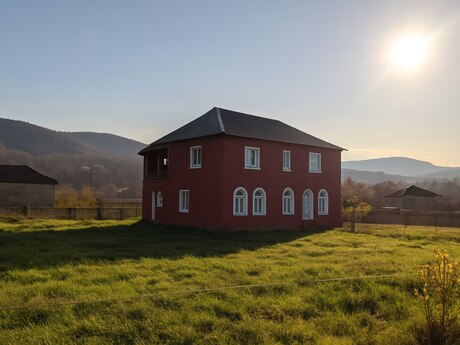 6 otaqlı həyət evi/bağ evi - Qusar - 250 m²