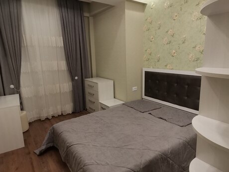 3 otaqlı yeni tikili - İnşaatçılar m. - 85 m²